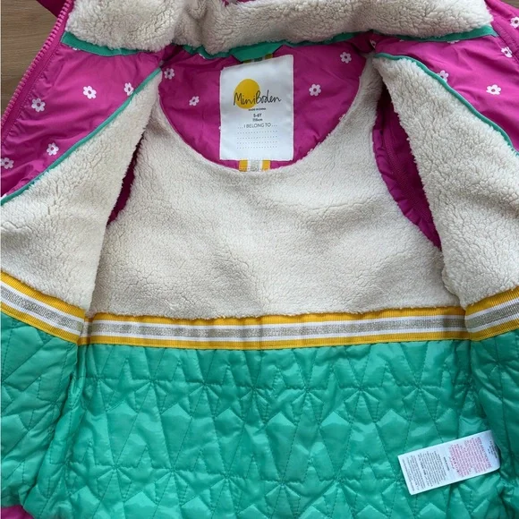 NWT. Mini Boden 2 in 1 Insulated Jacket, Tickled Pink Geo Flower, Size 5-6y - Picture 3 of 6